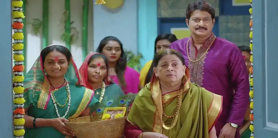 Everyone Praises Akshara for Completing Her Fast | Tula Shikvin Changlach Dhada
