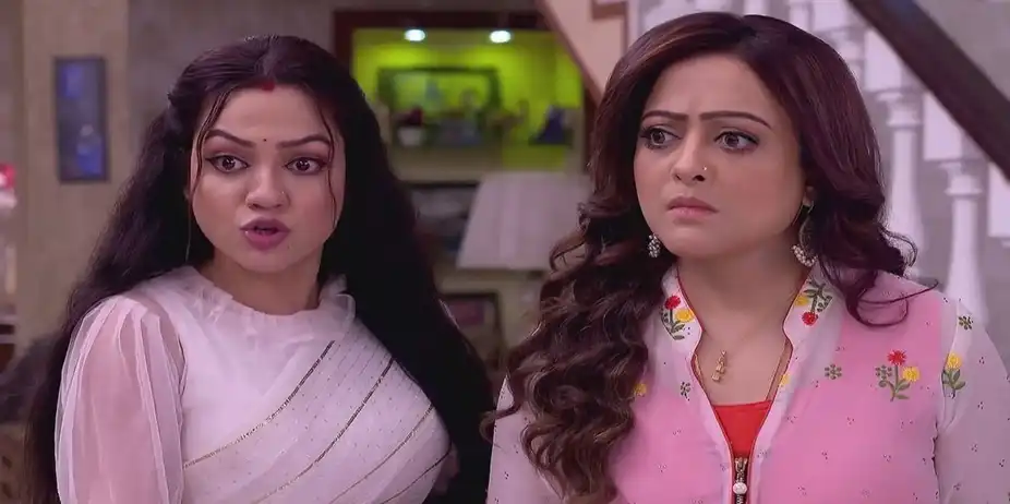Mehendi Announces that Mala Is Utsav's Wife | Jagadhatri
