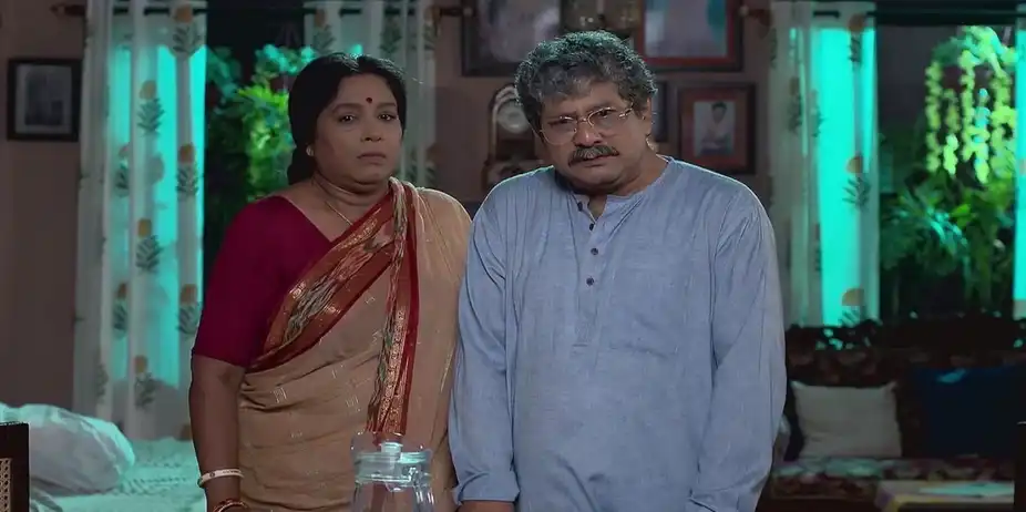 Gobindo Informs Bhavani about Diti's Decision | Mala Bodol