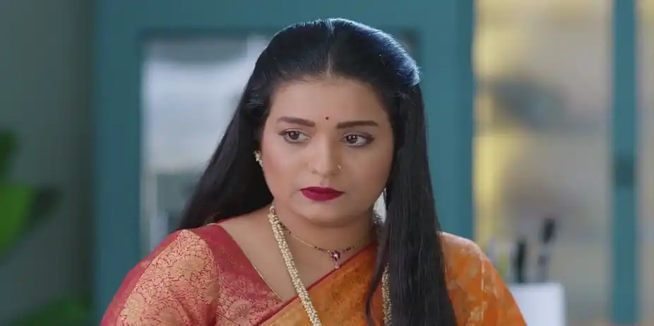 Durga Accuses Leela | Navri Mile Hitlerla