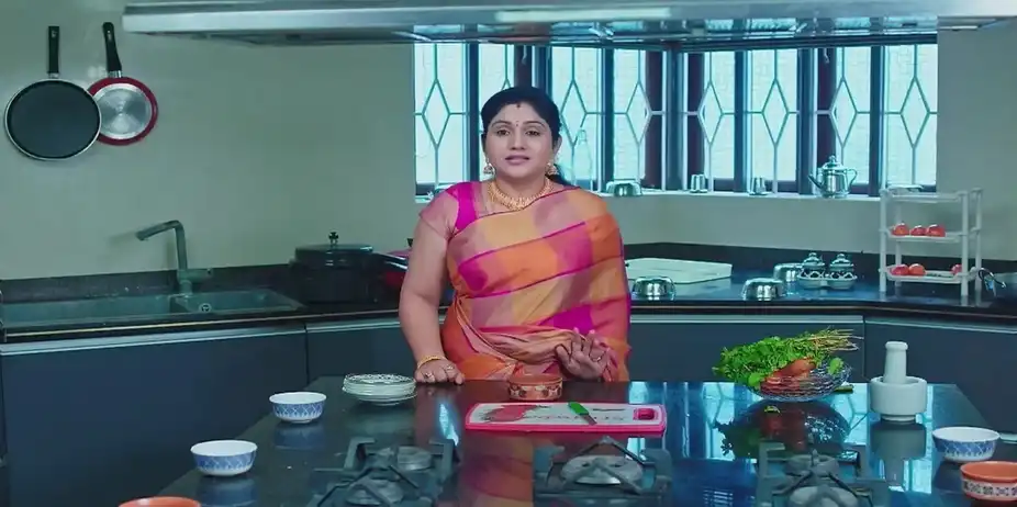 Sadhana and Vishwa Scold Aniket | SeethaRaama