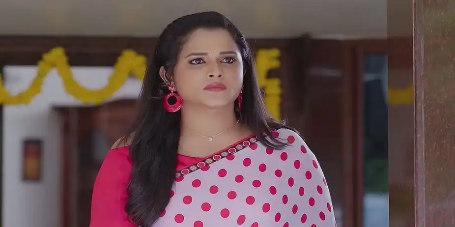 Bhagamati Plans to Make Manohari Jealous | Nindu Noorella Saavasam