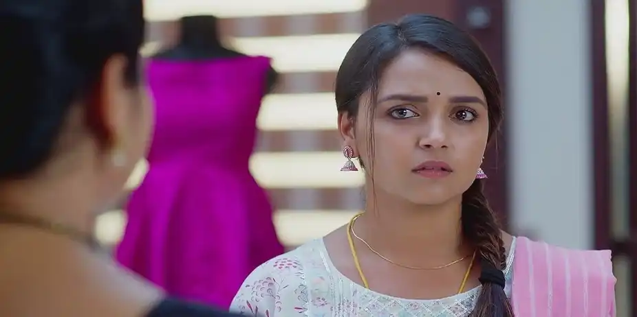 Virupakshi to Send Roopa and Raju on a Honeymoon | Ammayi Garu