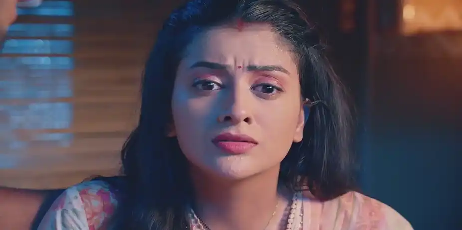 Ishan Helps Shivika Regain Consciousness | Shivika