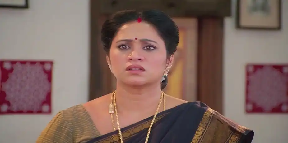Padma Blames Maya | Sandhya Raagam