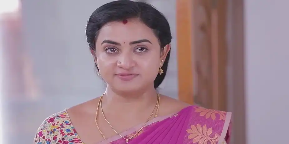 Bharathi's Decision Shatters Sharadha | Idhayam