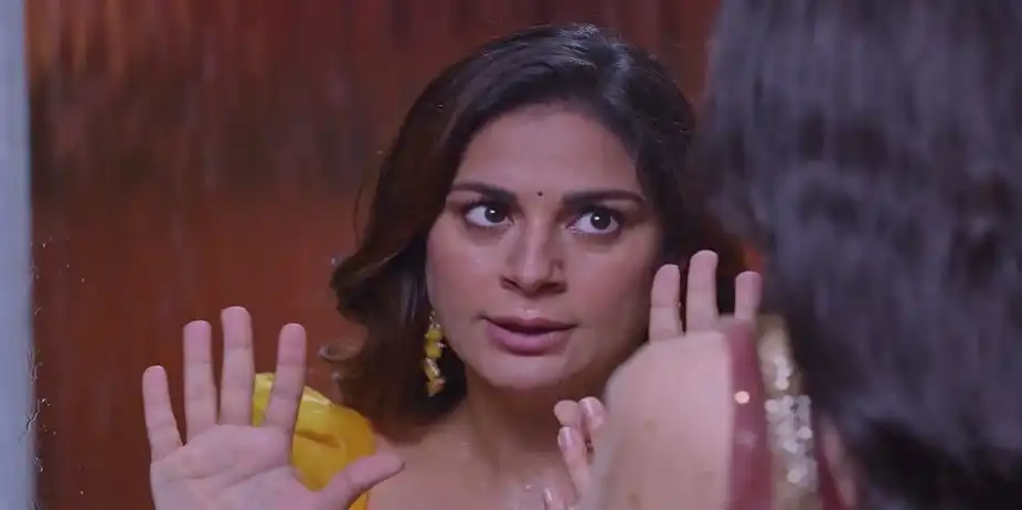 Preeta Asks Kavya to Leave Her and Flee | Kundali Bhagya
