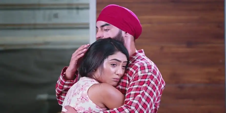 Heer Gains DJ’s Attention | Heer Tey Tedhi Kheer