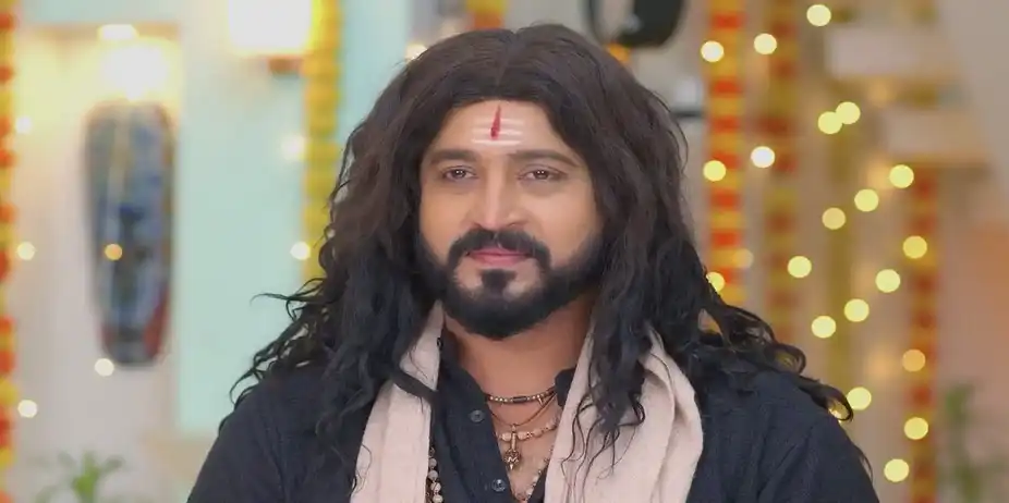 Parmeshan Blesses Anjalai and Dheivanayagam | Ninaithale Innikkum