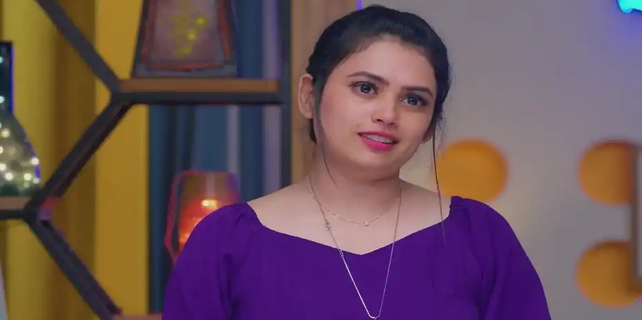 Lara Decides to Break the Fish Tank | Ninaithale Innikkum