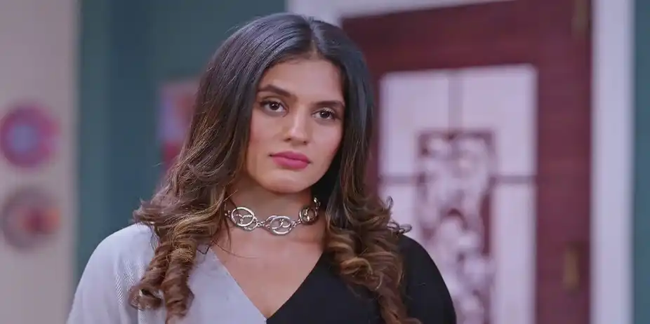Jasbir Makes Monisha Happy | Kumkum Bhagya