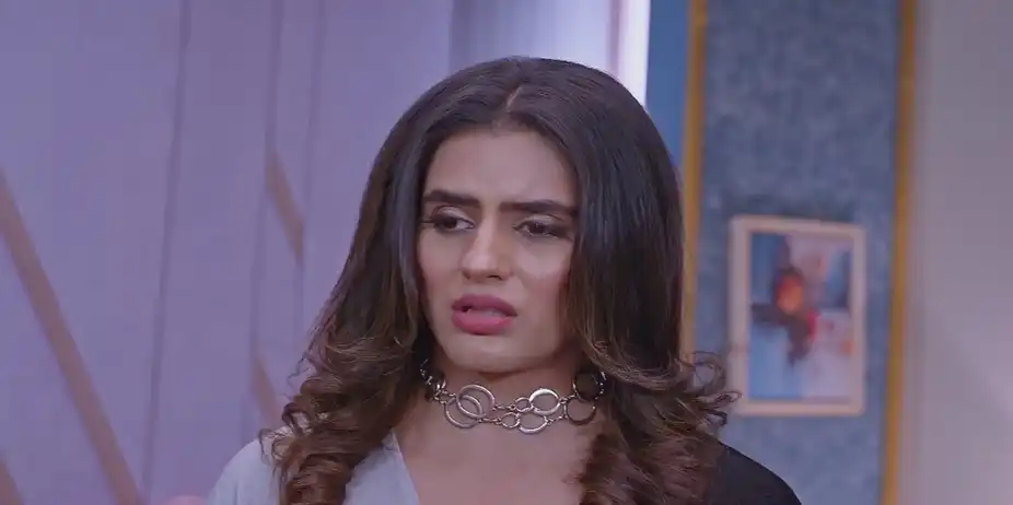 Monisha Worries about Her Plan’s Failure | Kumkum Bhagya