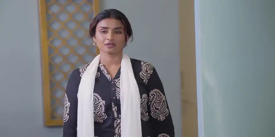 Pankajam Advises Renuka | Nenjathai Killathe