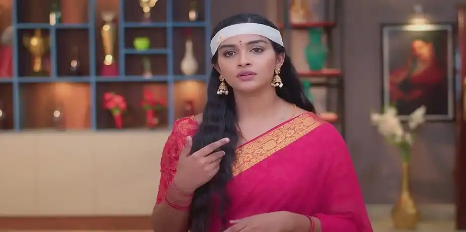Geeta Argues with Karthikeyan | Karthigai Deepam