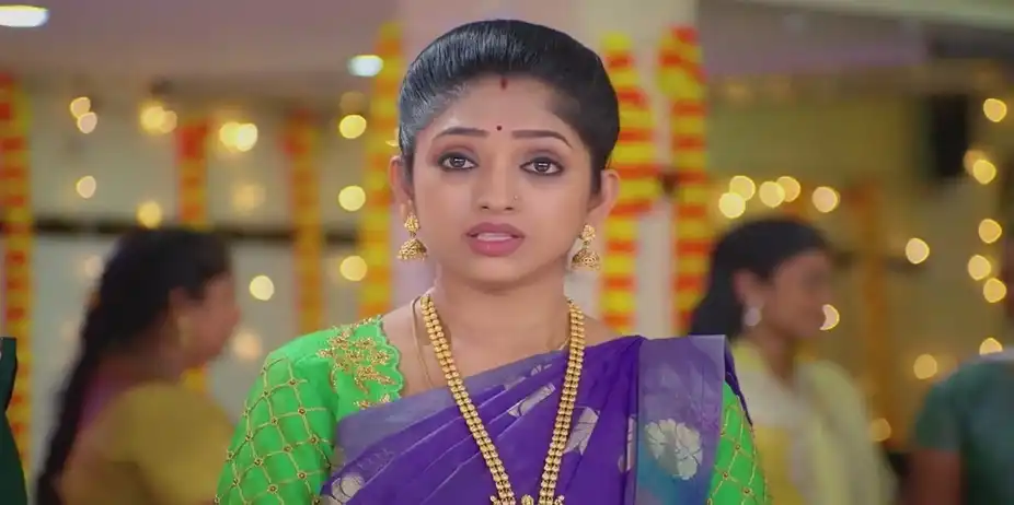Dheivanayagam Questions Rani | Ninaithale Innikkum