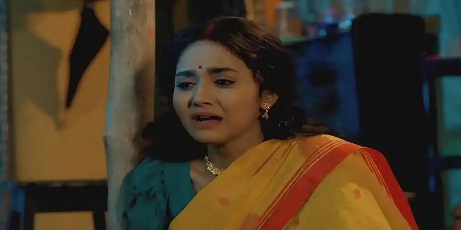 Roddur Wishes Gunja on Her Birthday | Puber Moyna