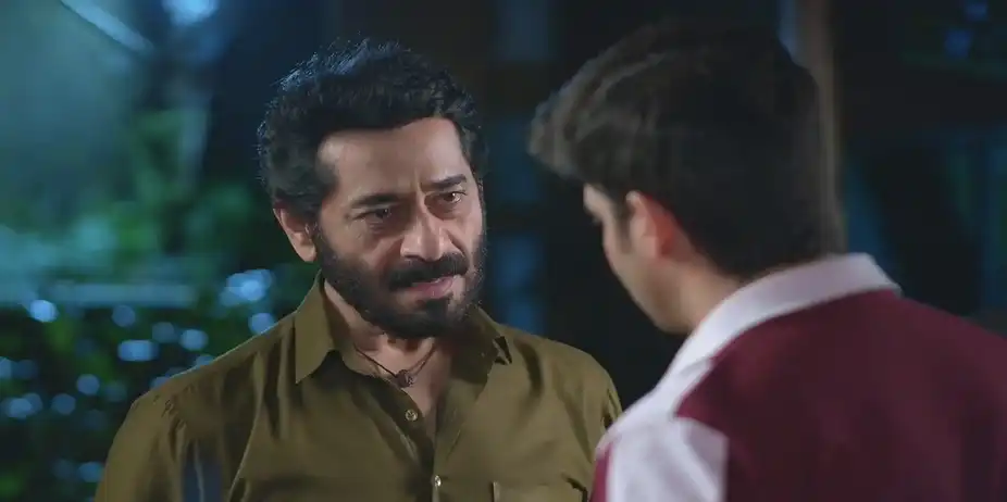 Raghunath Confronts Neeraj about Nishi | Sara Kahi Tichyasathi