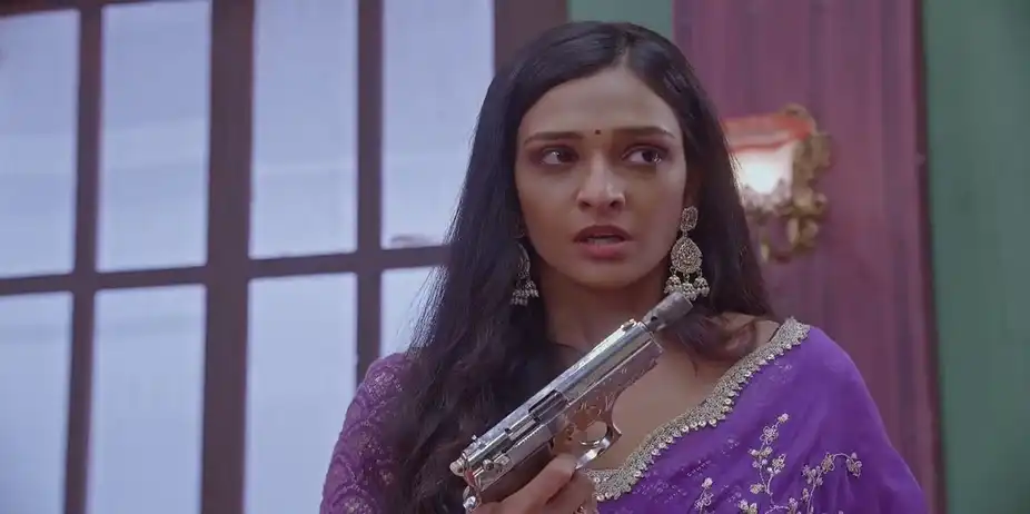 Lakshmi Shoots Mishra at Ojas' Behest | Bhagya Lakshmi