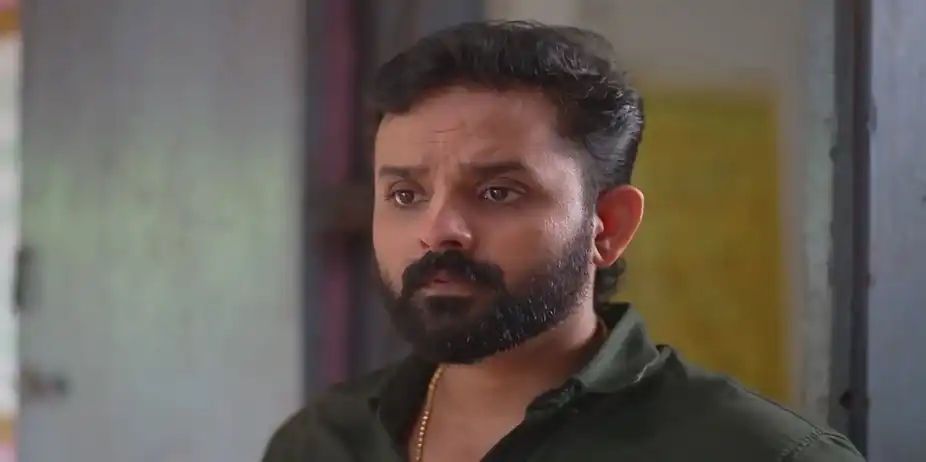 Rohit Lashes Out at Devan | Kudumbashree Sharada