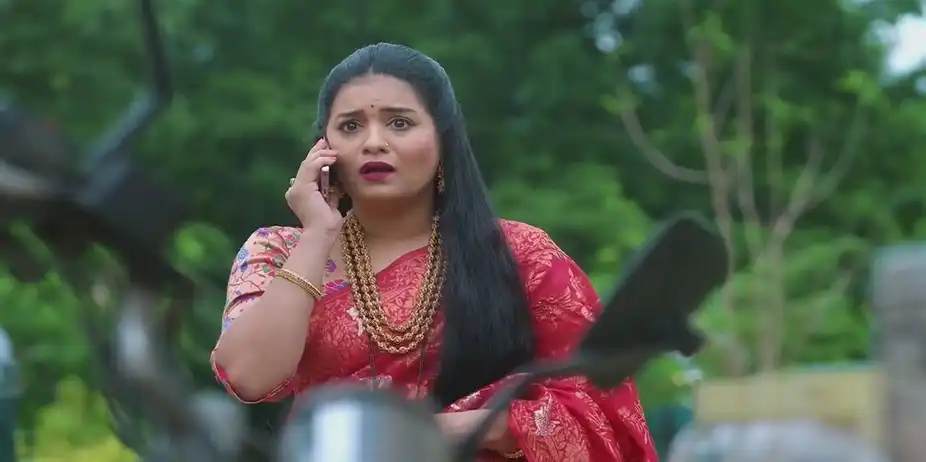 Leela Gives a Fitting Reply to Lakshmi and Saraswati | Navri Mile Hitlerla