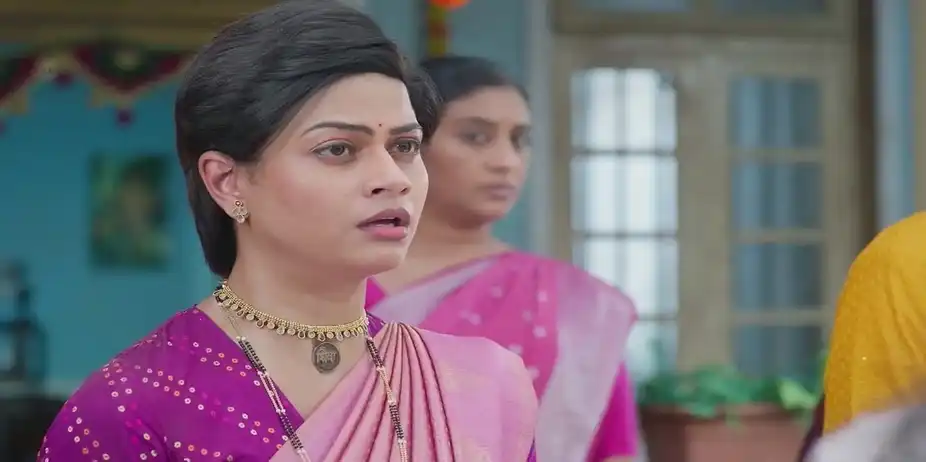 Divya Introduces Everyone to Chandan | Shiva