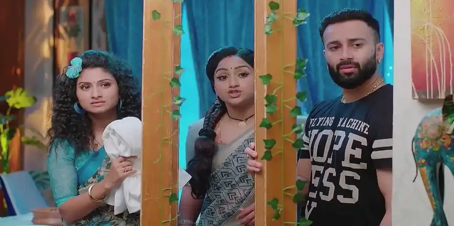 Trinayani and Hasini's Plan against Tilottama | Trinayani