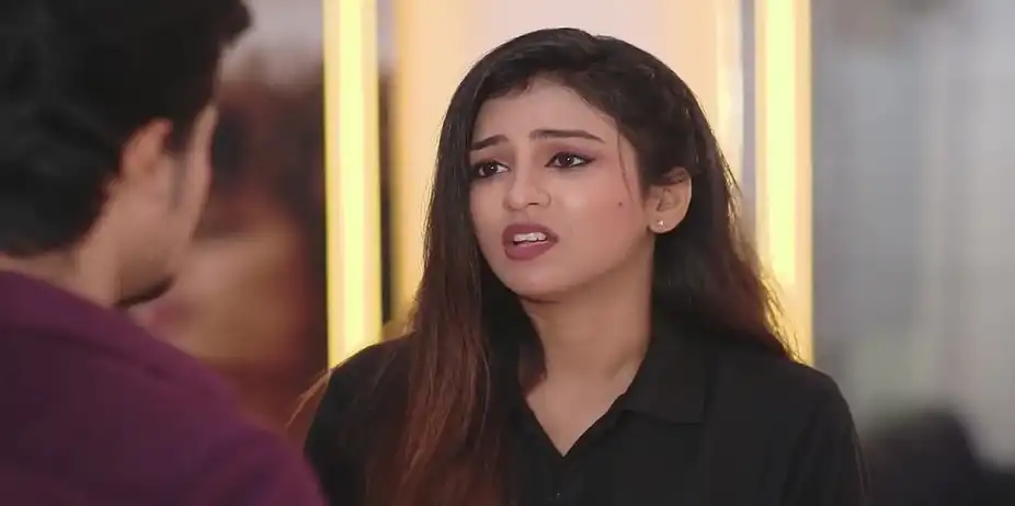 Madhu Plots against Sheetal | Madhura Sansara