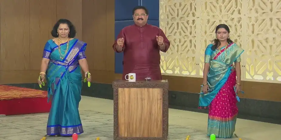 Neeta Wins the Paithani