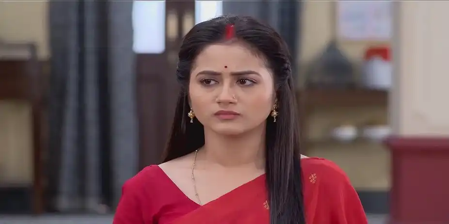 Kavya Handles Bhavani's Protest | Mala Bodol