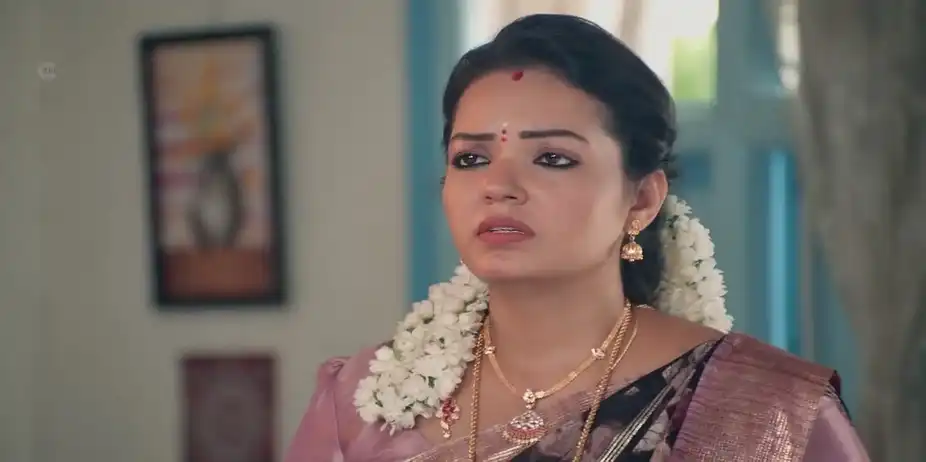 Padma Pacifies Parvathy | Sandhya Raagam