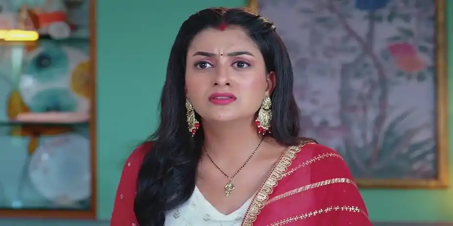 Maa Divyana Manipulates Her Family | Shivika