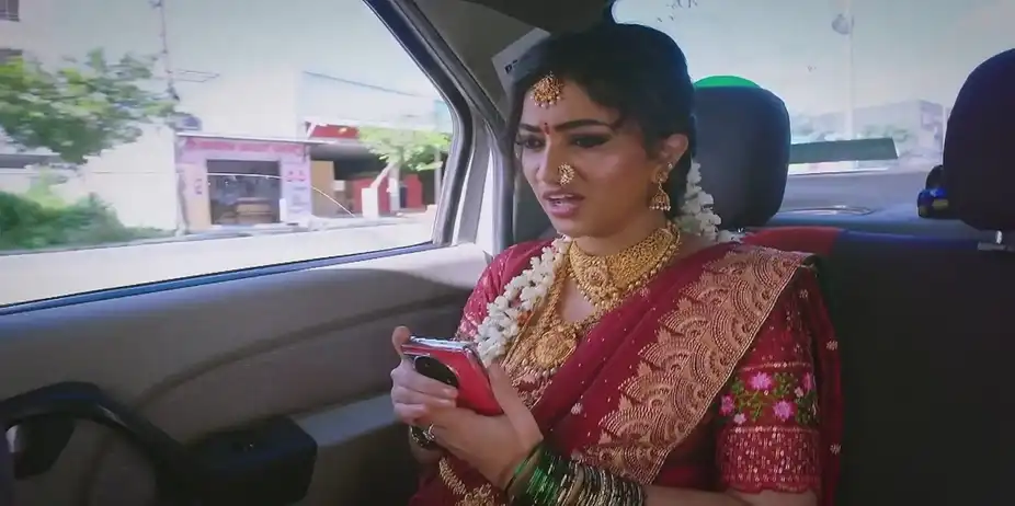 Jaydev and Malli's Phone Gets Swapped | Amruthadhaare