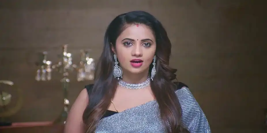 Prabhakar Tries to Learn about Soundharya's Plan | Brahmagantu