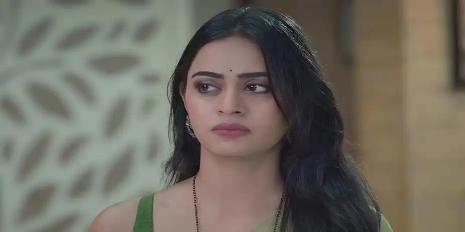 Sampada's Wish to go to the Chawl for Visarjan | Shiva
