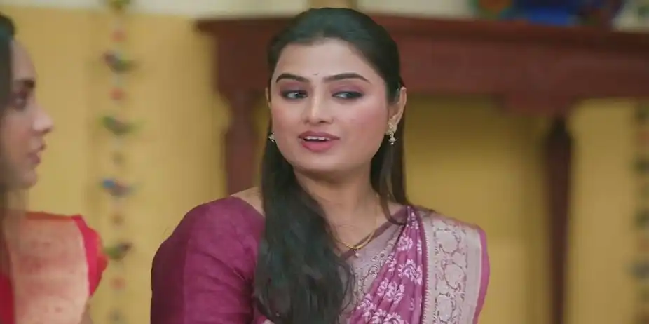 Tulja Feeds Surya the Sweet She Made | Lakhat Ek Amcha Dada