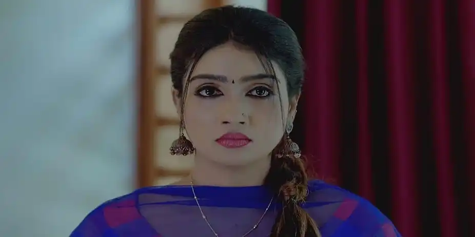 Mythili Rejoices over Vyshakh’s Words | Valsalyam