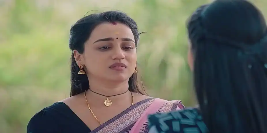 Pallavi Apologises to Parvathy | Parvathy