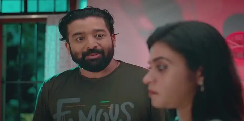 Manoj Tells Haritha the Reason | Manathe Kottaram