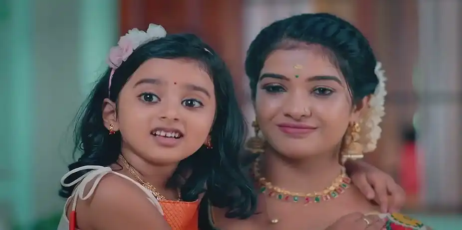 Karunakaran Gives Diya Money | Manathe Kottaram