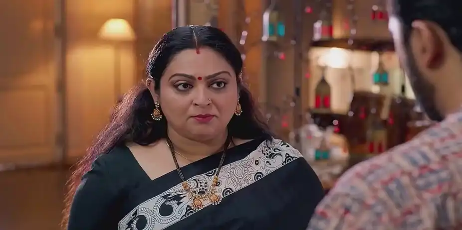 Devayani Has a Word with Maheshwar | Mayamayooram