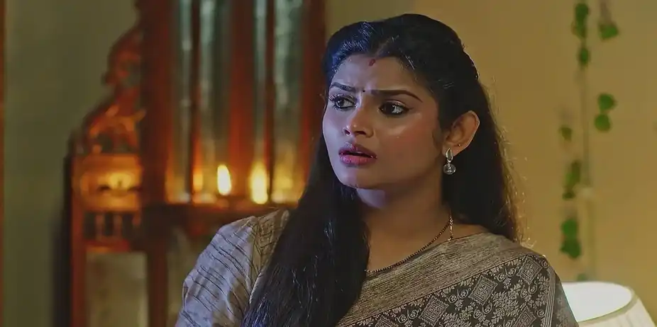 Charu and Chalapathy Steal the Jewellery | Padamati Sandhyaragam