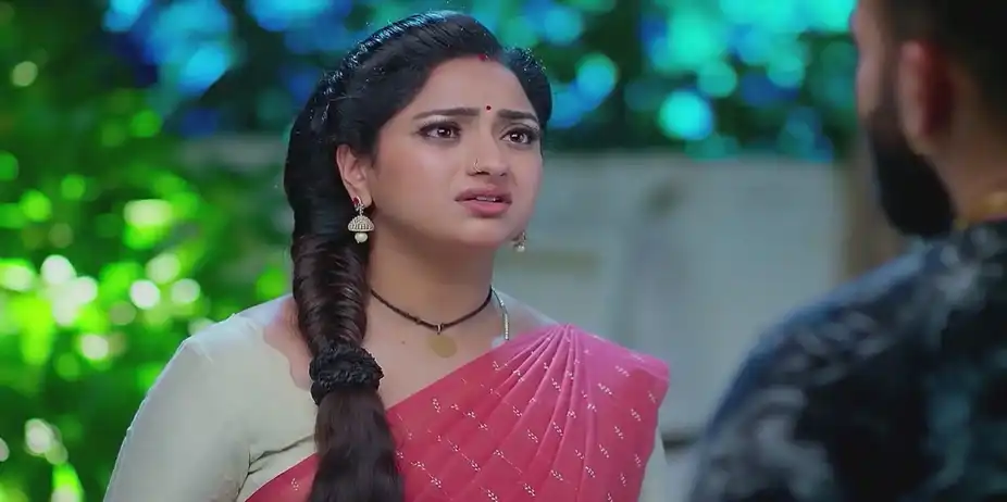 Trinayani Voices Her Doubts | Trinayani