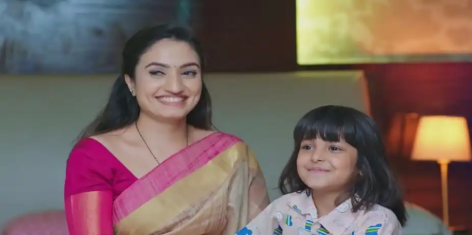 Seetha Feels Shy to Kiss Sri Ram | SeethaRaama