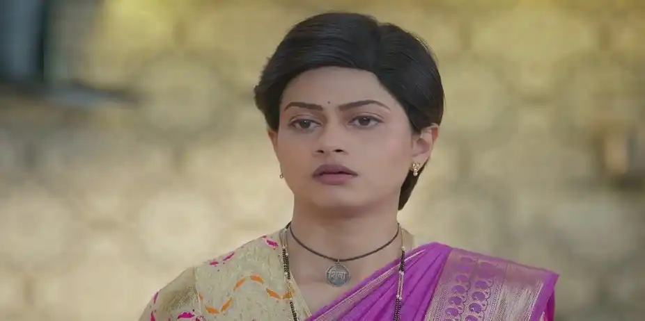 Urmila Tells Shiva about Rocky and Sampada | Shiva