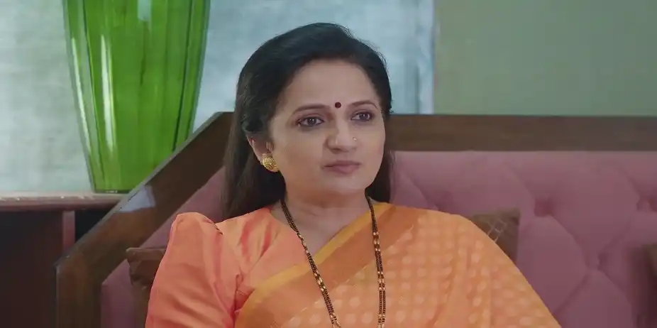 Charulata Explains Her Point of View | Tula Shikvin Changlach Dhada