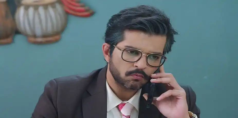 Leela Complains to Aaji about AJ | Navri Mile Hitlerla