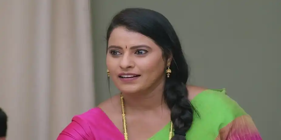 Jayashree Expresses Her Concerns to Akash | Punha Kartavya Ahe