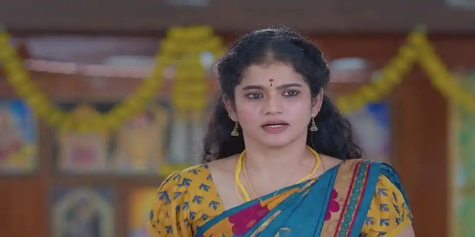 Muthulakshmi Invites Maaran | Veera