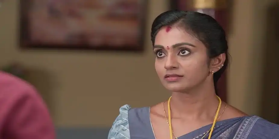 Rathna Refuses to Accept the Flowers | Anna