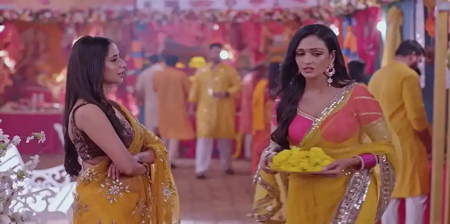 Lakshmi Responds to Malishka | Bhagya Lakshmi